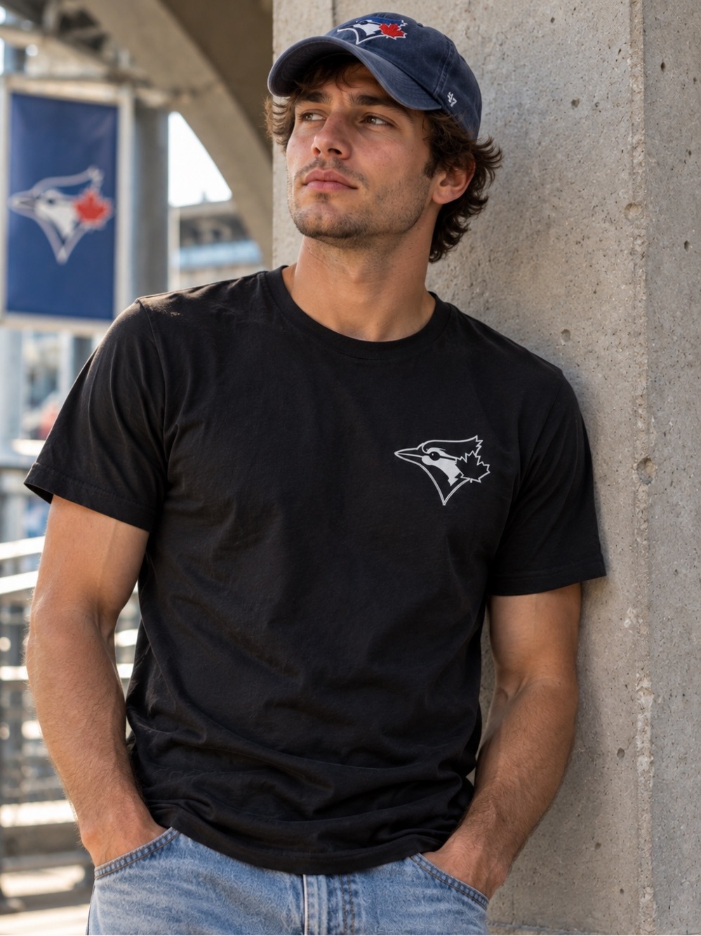 Genuine Merchandise Black Short-Sleeve Toronto Blue Jays shirt size M